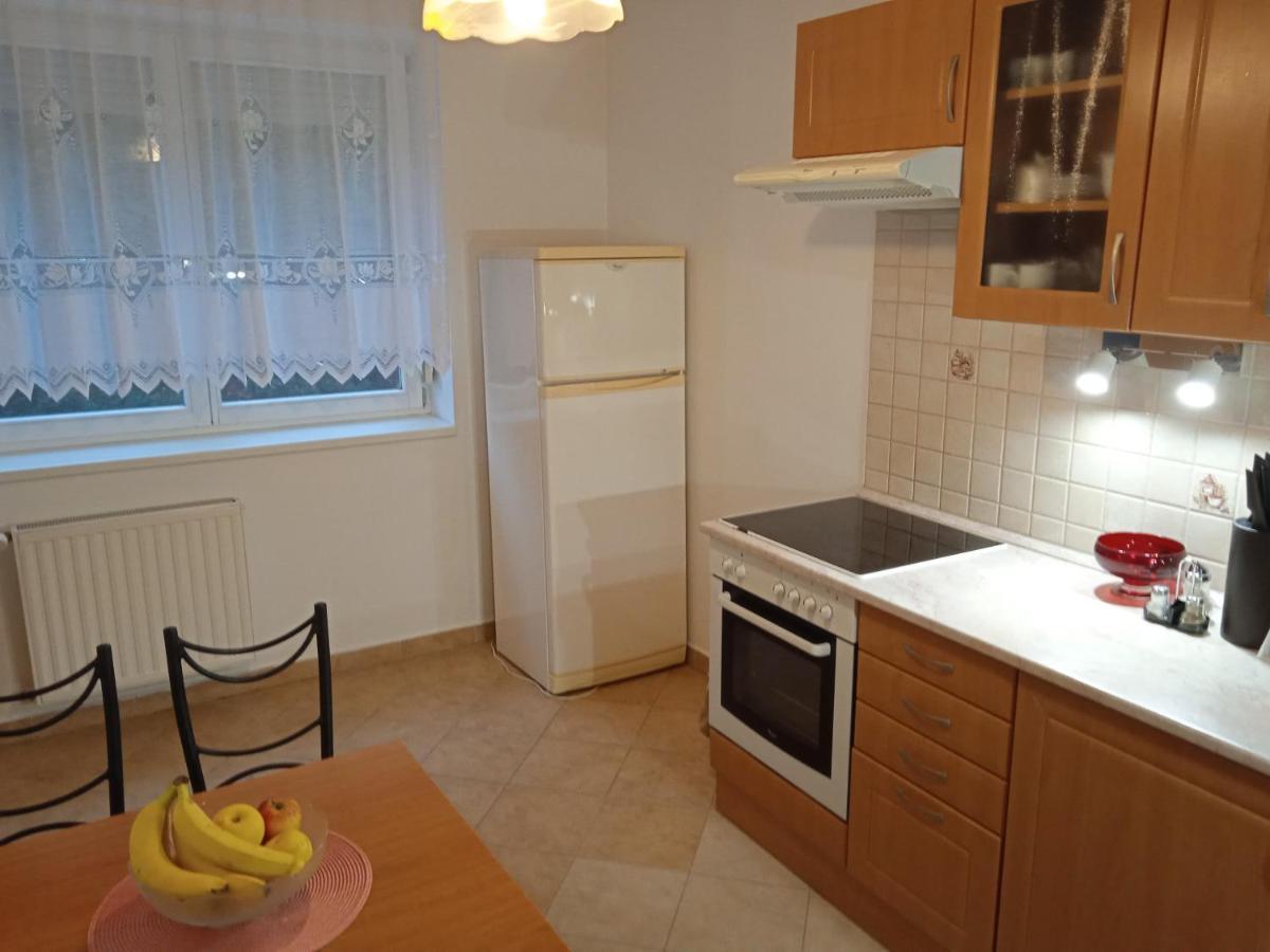 Family Apartment-Csaladias Hangulat Győr Eksteriør billede