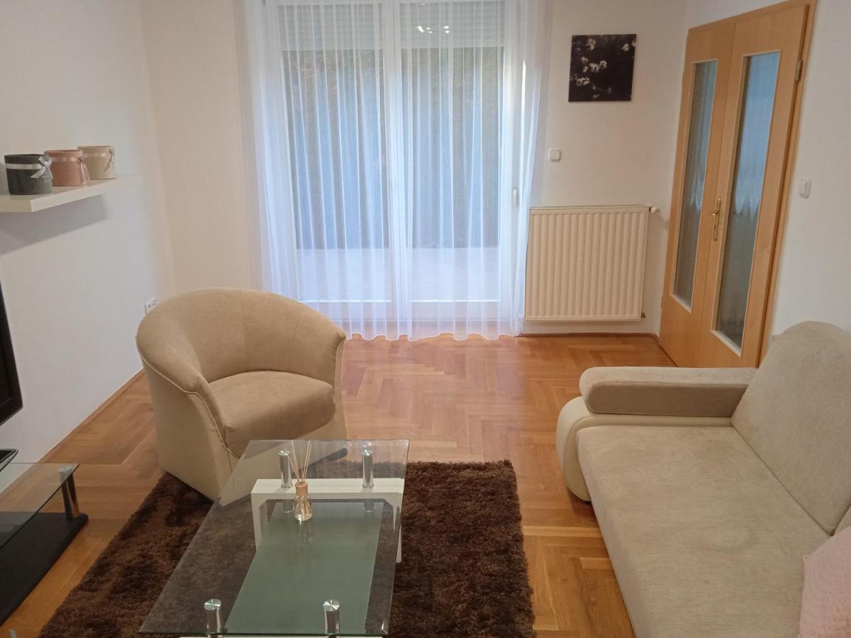 Family Apartment-Csaladias Hangulat Győr Eksteriør billede